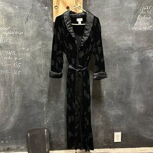 Cabernet beaded rose velvet robe